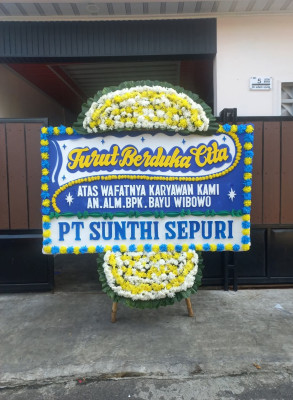 Papan Bunga Duka di Pendalian Iv Koto